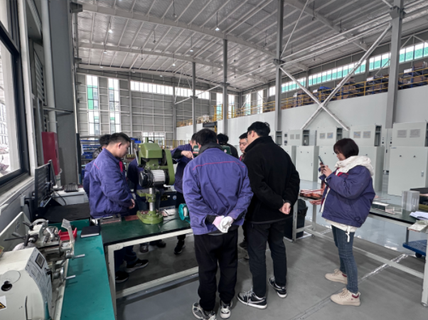 电力调整器可控硅调整器的工作原理是什么